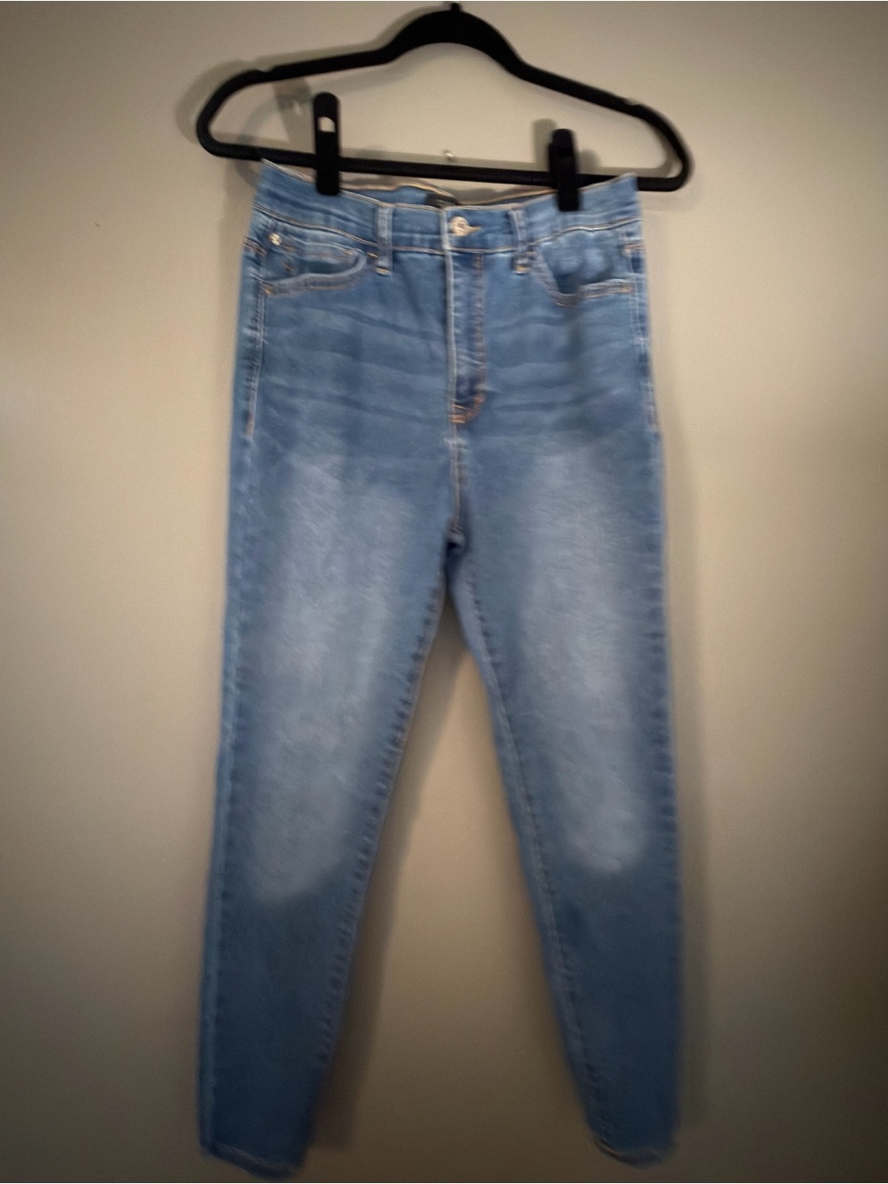Light Wash High-Rise Skinny Jeans for Women